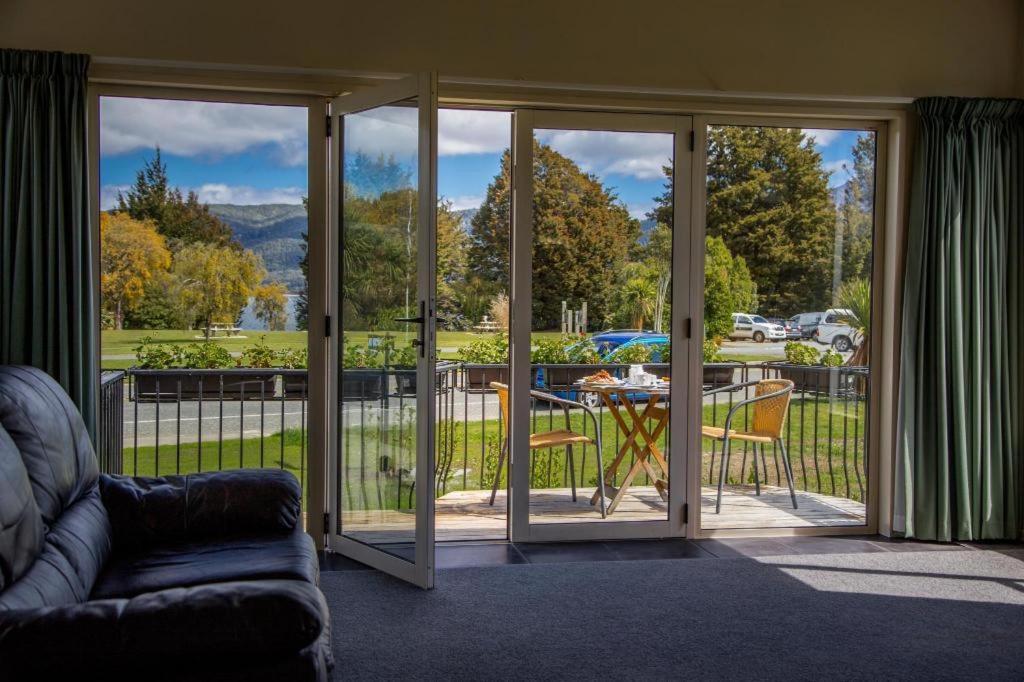 Kea By The Lake Te Anau Exterior photo
